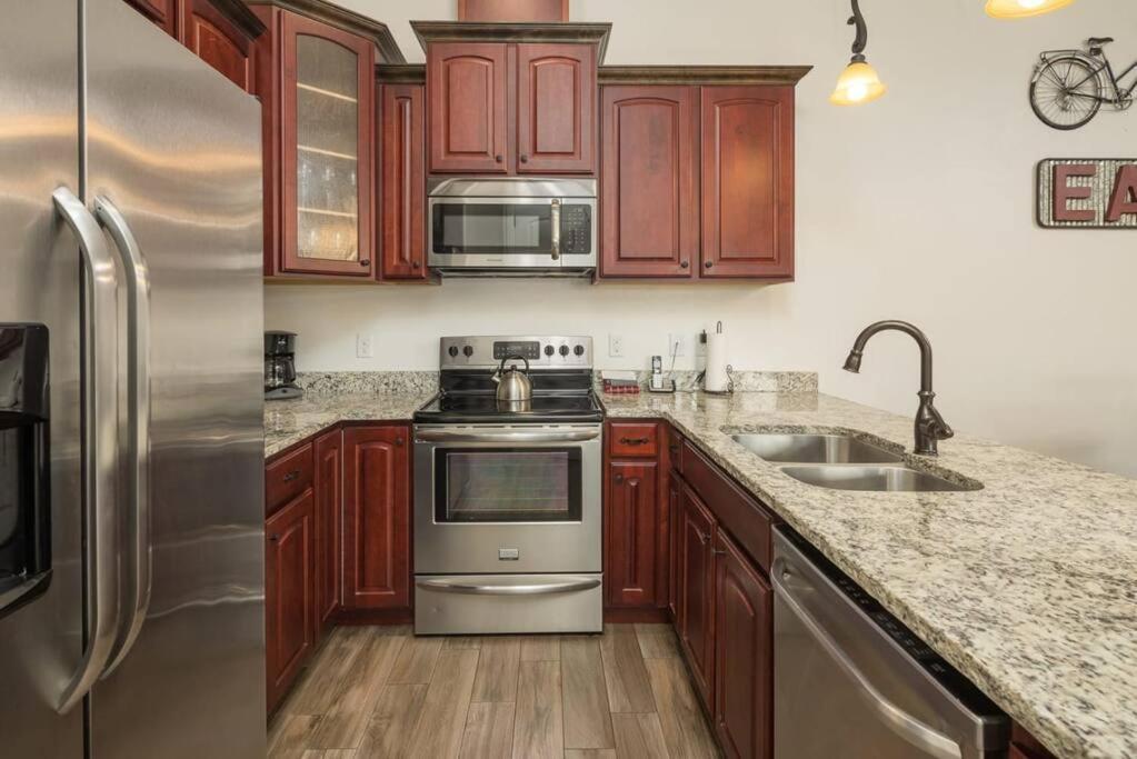 Luxury Downtown Rental - La Dolce Vita Villa #4 Moab Luaran gambar